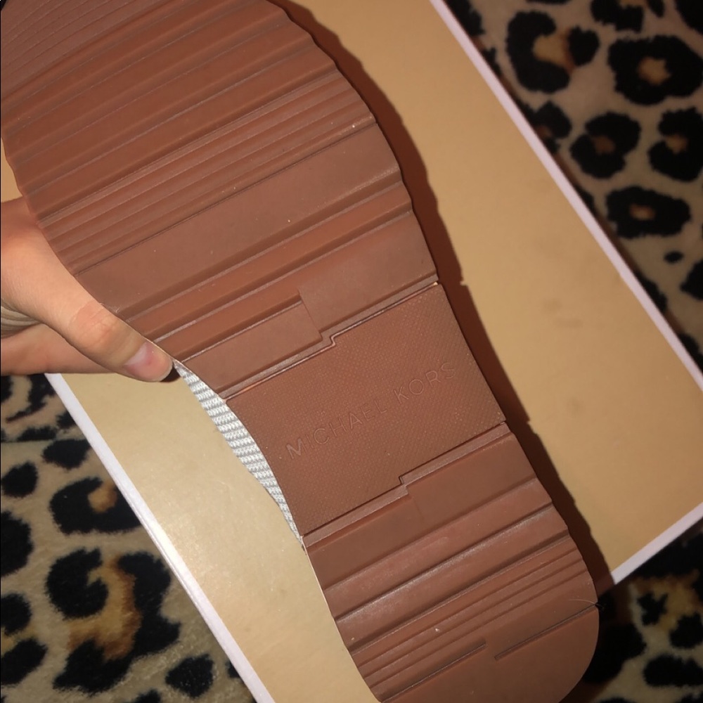 Micheal Kors trainers - Picture 4 of 5